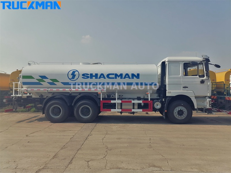 AutoTruckman's tweet photo. ★ SHACMAN Water Truck ★

SHACMAN 6x4 water truck with 20000 liters tanker body, delivery to Cameroon.

https://t.co/e2zTEJU2mR

☎ +86 156 6573 6726
📧 eric@truckmanauto.com
🌐 https://t.co/PZ9oHEKb6o
🌐 https://t.co/yO52xEmqkL

#SHACMANwatertruck #SHACMANtruck #watertruck https://t.co/jfvfRL5LaY