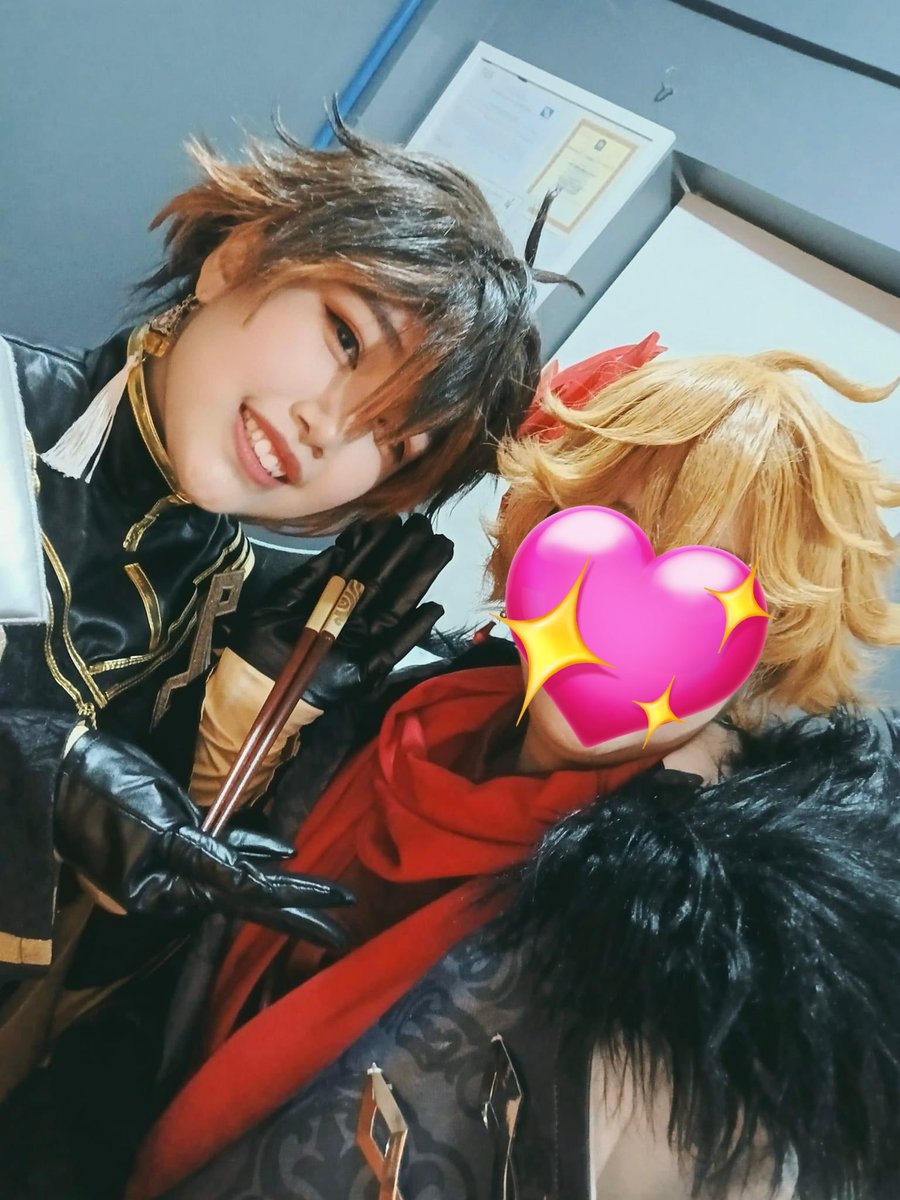 joohphobia's tweet image. Remember when Zhongli indirectly proposes to Childe by giving him an expensive set of chopsticks?

#tartali