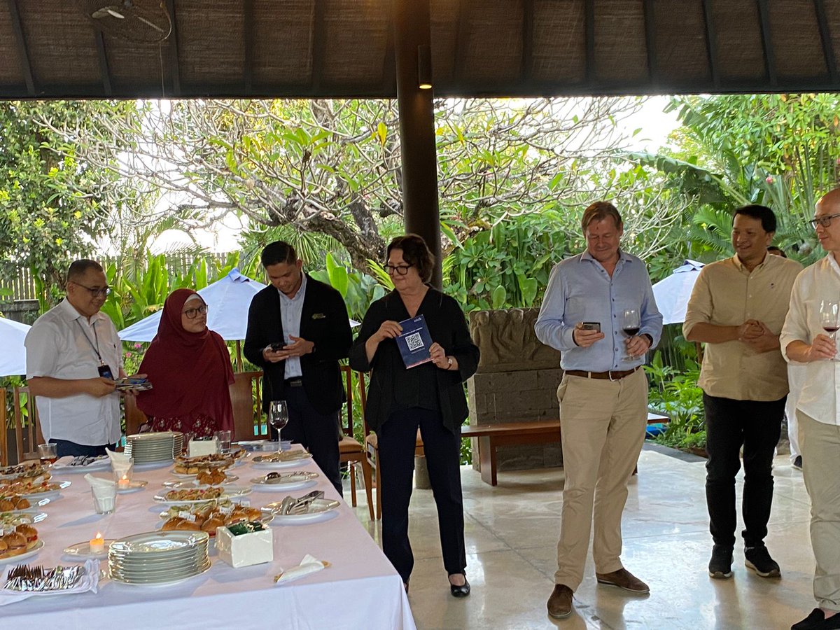 katalis_ia's tweet photo. Pleasure participating in a medical networking reception hosted by the Australian Consul-General in Bali Anthea Griffin, where Katalis shared our exciting work in the rapidly growing sector💡 @KonJenBali https://t.co/quX79MYFgk
