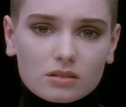miguechiapaneco's tweet photo. #FormulaEspectacular:
Se desconocen las causas de la muerte de #SineadOConnor , pero seguro al final logró lo que deseaba a sus 56 años. ¡De mis pocos ídolos es la O'CONNOR porque #NothingCompares2...!🌷 https://t.co/UPiQtXsv0u