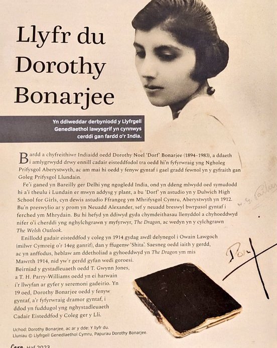 Byddai'n siarad am archif y bardd Dorothy Bonarjee ar 'Dros Ginio' <a href="/BBCRadioCymru/">Radio Cymru</a> heddiw. 

<a href="/honno/">Gwasg Honno Press</a> <a href="/ArchifauLLGC/">Archifydd LLGC</a> <a href="/LLGCymru/">Llyfrgell Genedlaethol Cymru</a> <a href="/mohinigupta28/">Mohini Gupta (she/her)</a> <a href="/Bywgraffiadur/">Y Bywgraffiadur</a>