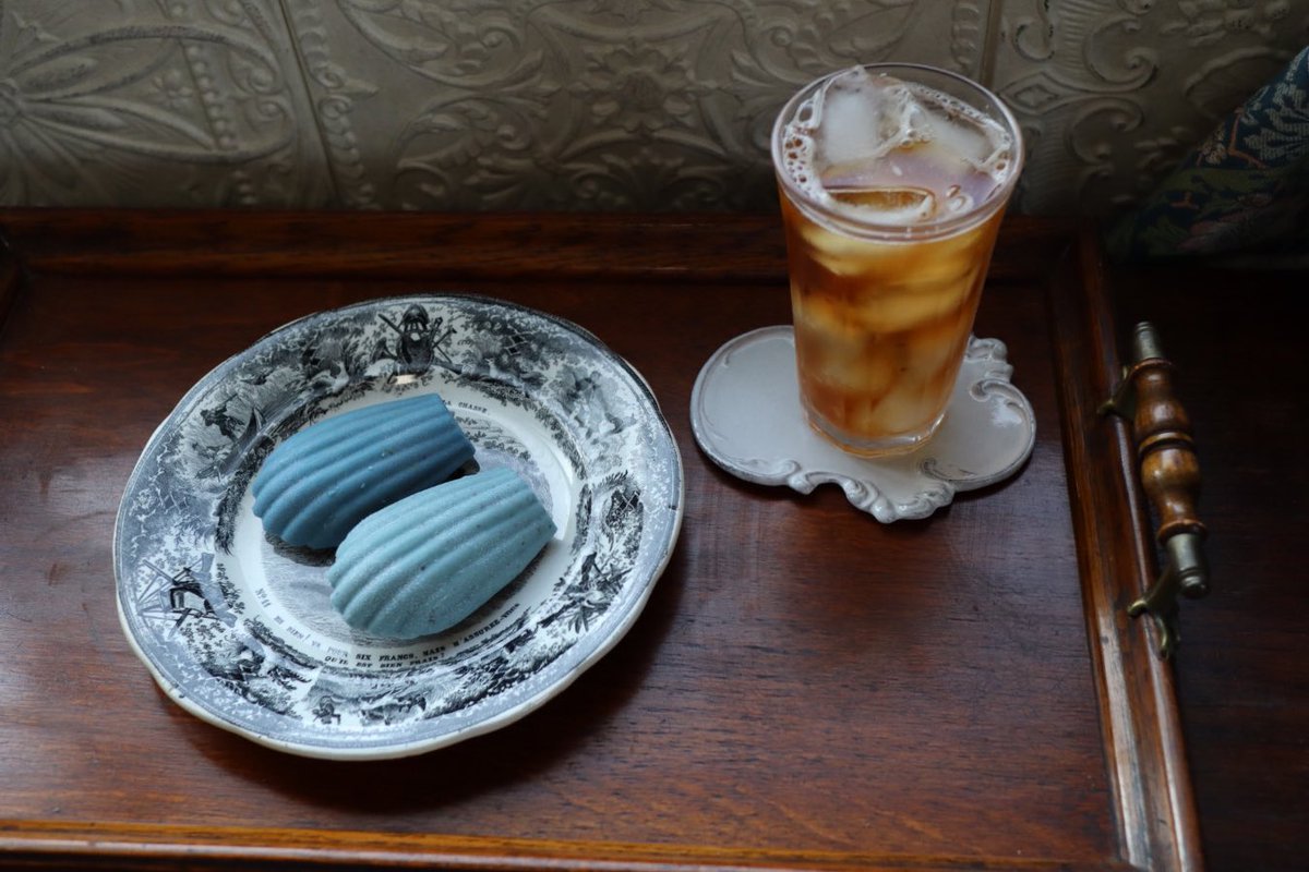 青いマドレーヌ。
見た目も涼しげで美味しかったです。
今日もアイスティーにしてしまった…。
#ルノテオ紅茶
#アイスティー
#紅茶
