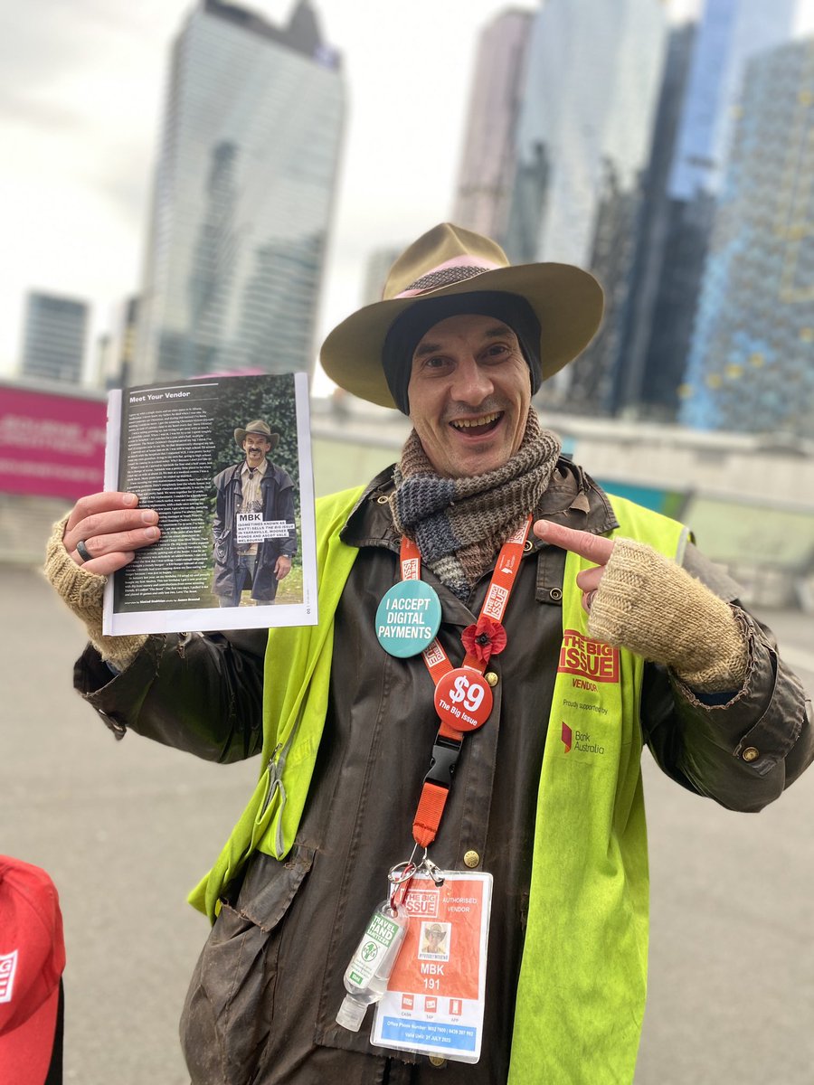 | Me●w tweet media