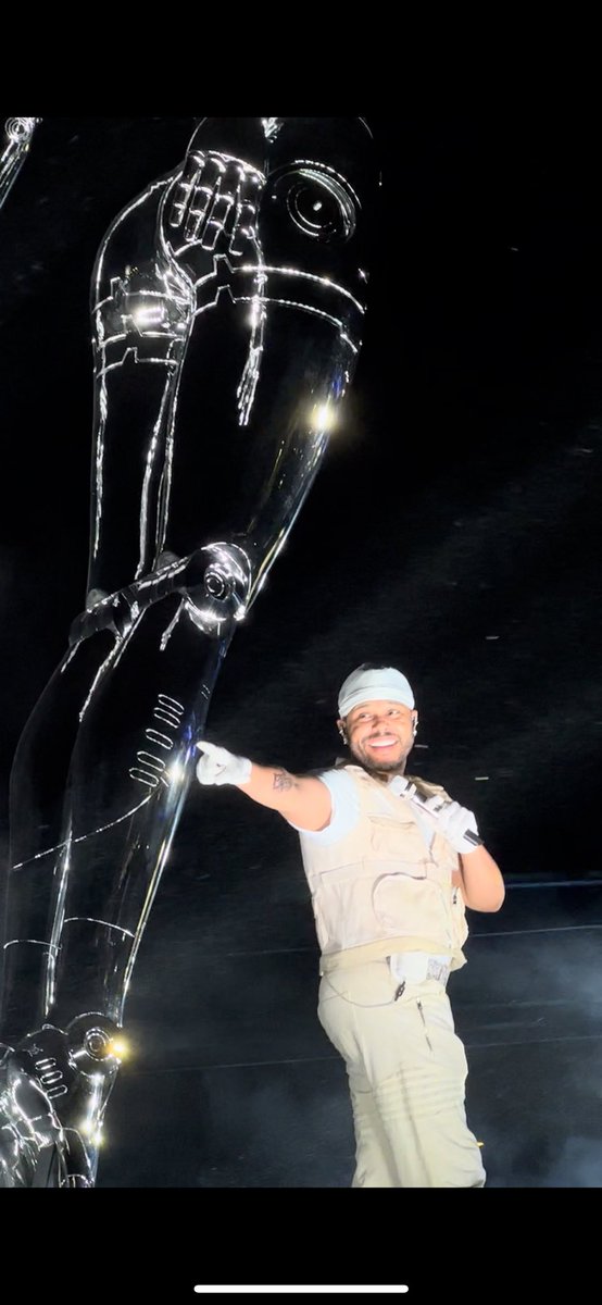 ti amo🤍 <a href="/theweeknd/">Abel</a> #TheWeekndinMilan