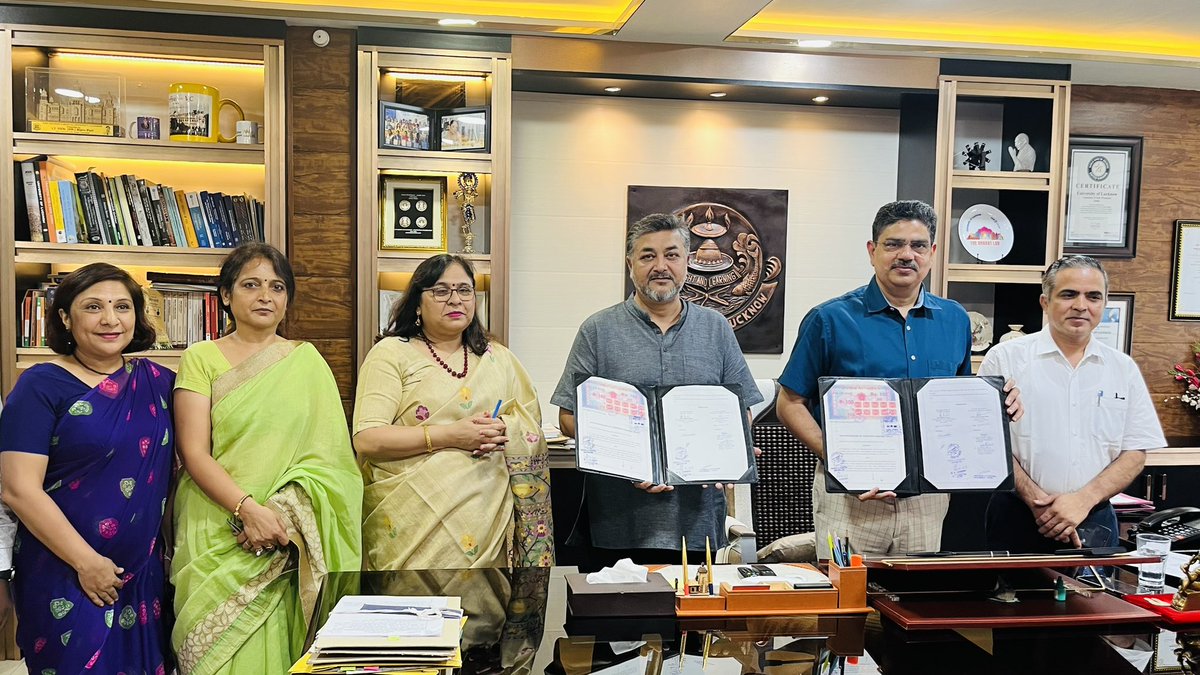 Hon’ble Vice Chancellor Prof Alok Kumar Rai signed an MoU with INTACH, opening doors for research and internship opportunities for our library science students. 📚🔍 #Education #ResearchOpportunities #InternshipPrograms