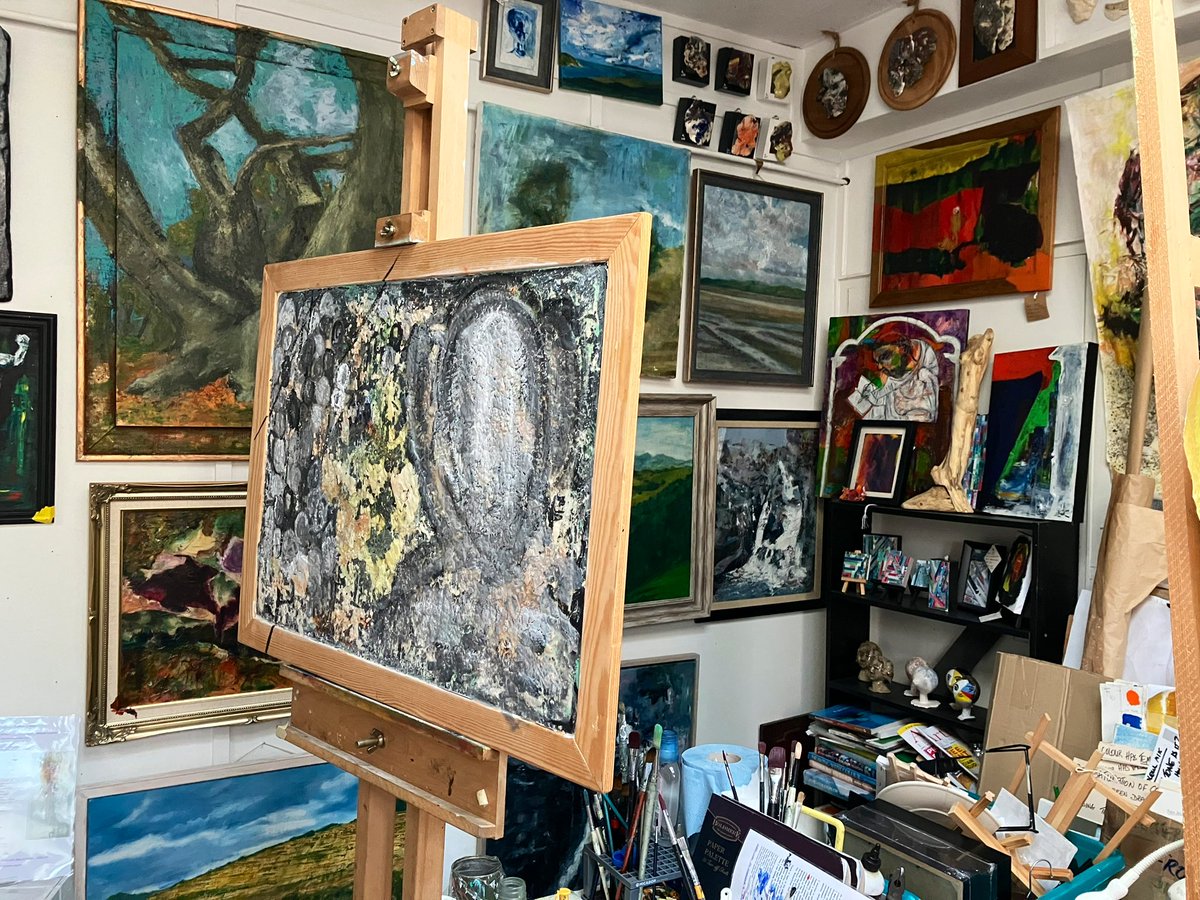 ImSaraNeill's tweet photo. Good morning from Boom studios in Bangor. 

This used to be a bank - now it’s a creative hub that’s home to emerging artists and community-based classes. 

Hear more on @bbcradioulster just before 8. https://t.co/Ne50NtTN5i