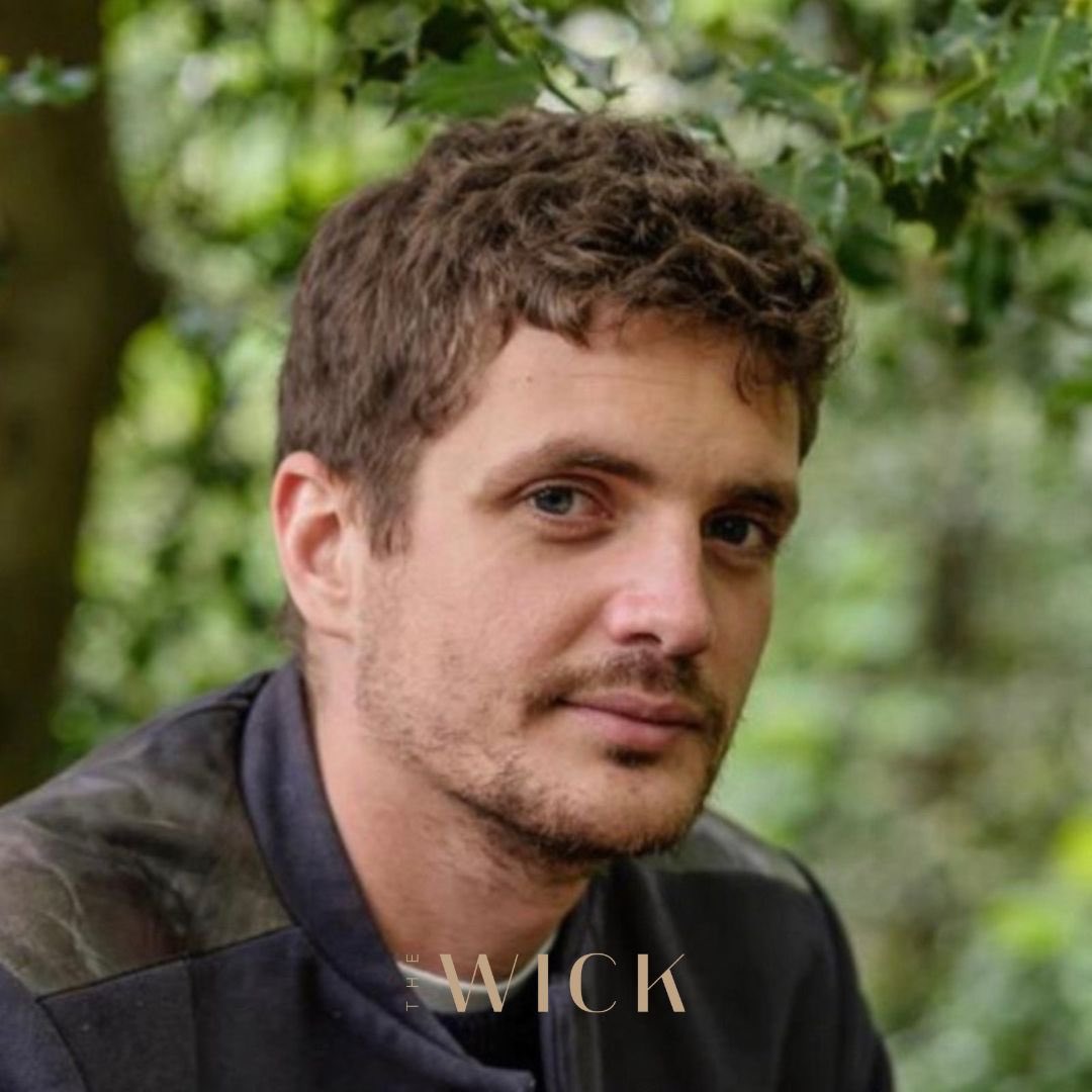 Shining a Spotlight this week on Nigerian visual artist Ken Nwadiogbu, championed by Simon Butler, the Founder of Migrate Art.

thewickculture.com/spotlight-mult…