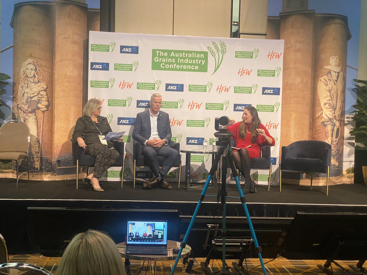 We attended the @AUSGRAINSCONF run by @GrainTradeAus this week in Melbourne. Very informative sessions and meetings with various participants in the supply chain. @CrundallNick also facilitated a panel session on “Building Industry Momentum” with young leaders in. #agic23 #grain