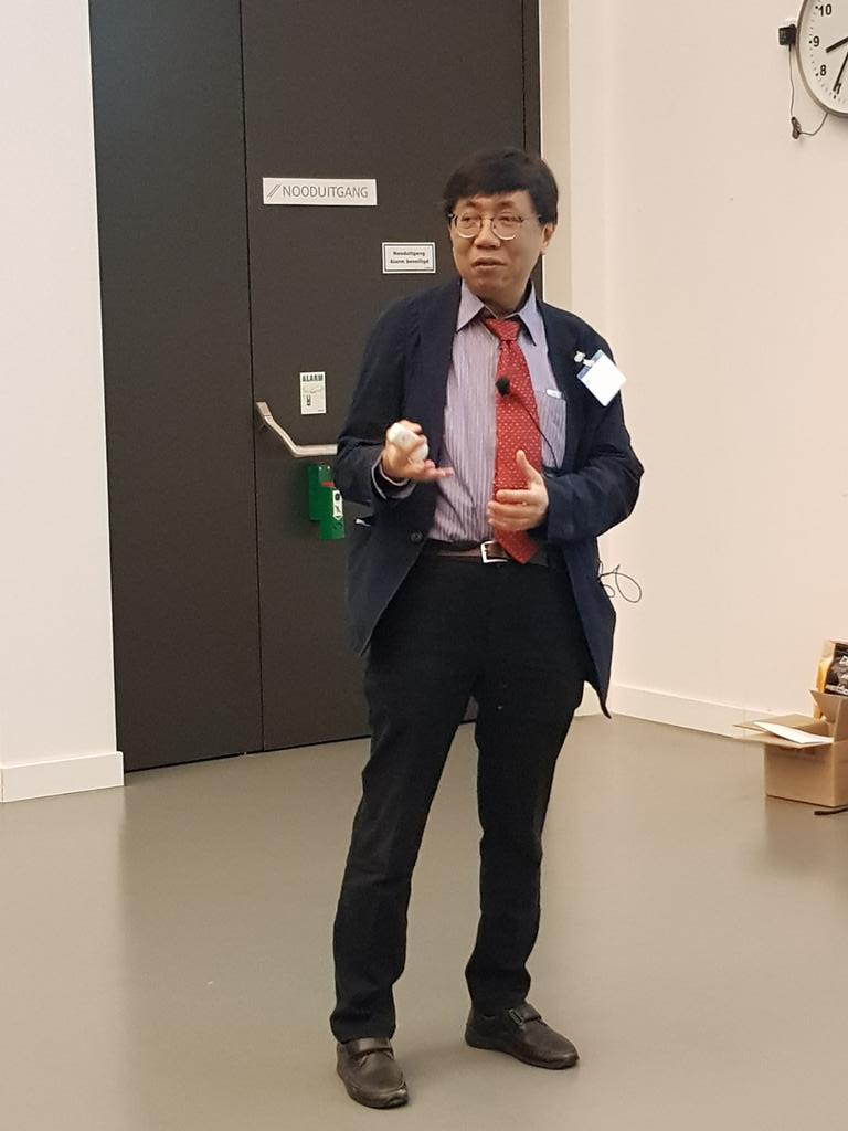 carbene_nitrene's tweet image. Prof Chi-Ming Che, founding father of the Metal Carbene Consortium, kicks-off the 3rd day of #ISCNC2023 
So many beautiful imido complexes, excellent activity of Ru and Fe porphyrin complexes in carbene and nitrene transfer reactions! 
A great lecture to start the 3rd day!