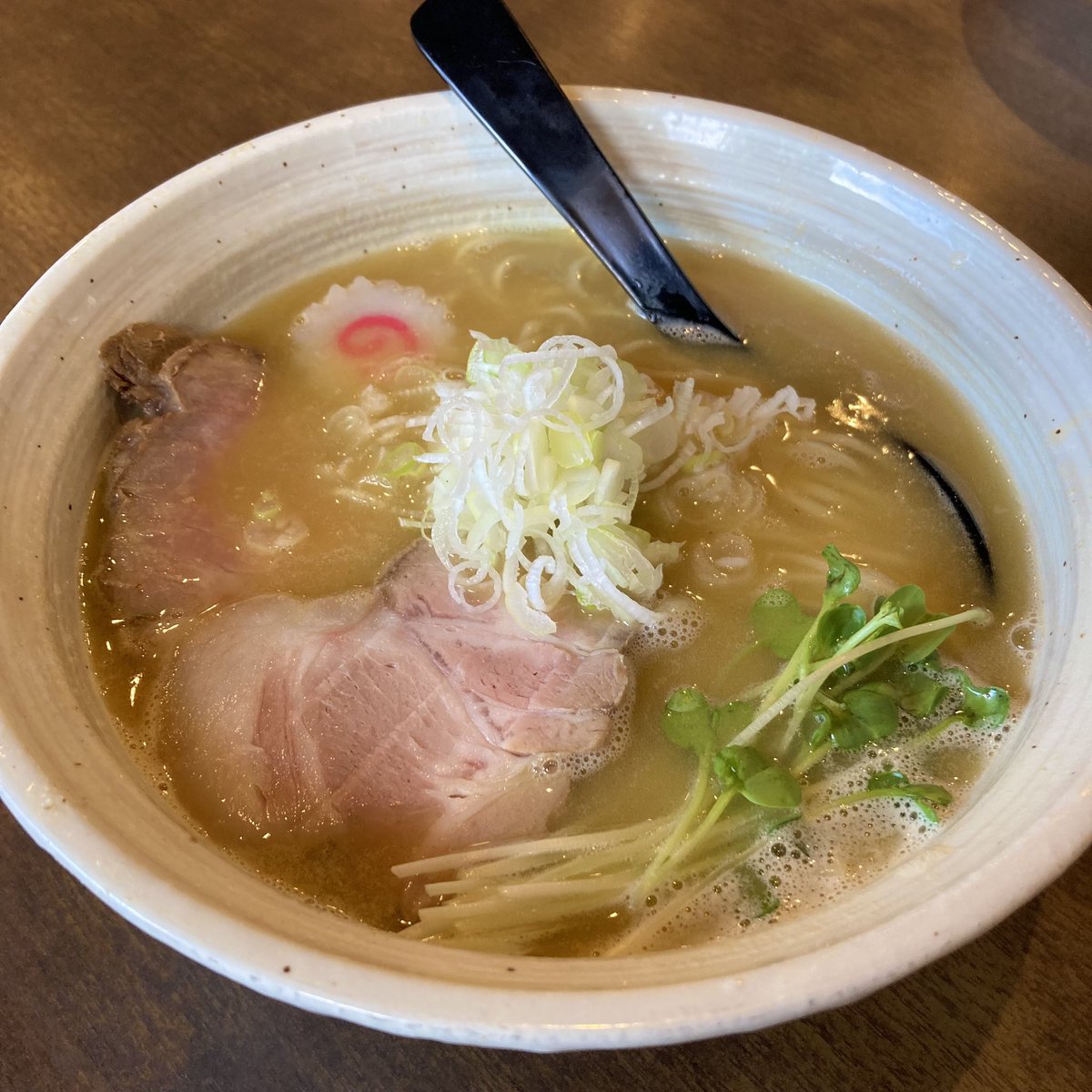 sachi12617's tweet photo. 💗💛💗💛💗💛💗💛💗

 32200達成🍹⊂(  ･ω･ )⊃🍜

💛💗💛💗💛💗💛💗💛

ラーメン＆スタバ行ったよ💮
٩(´･ω･`)و💕

ありがとうございます🙏🏻

沢山の方と繋がれて嬉しいです🌻

リプも元気頂いてます☺️

🍒お願い🍒フォロー
@sachi12617
@sachikichi513

🥝お返し🥝#フォロバ

#憩いの泉
#拡散希望 https://t.co/ThVIISX1Lq