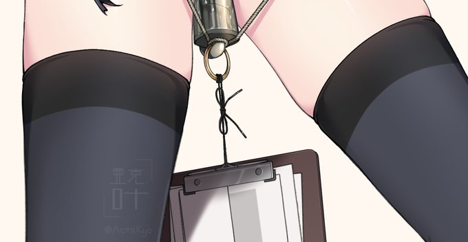 小学校とかで使うしおりの綴り紐のやつ。
海外の人には伝わりにくそう 