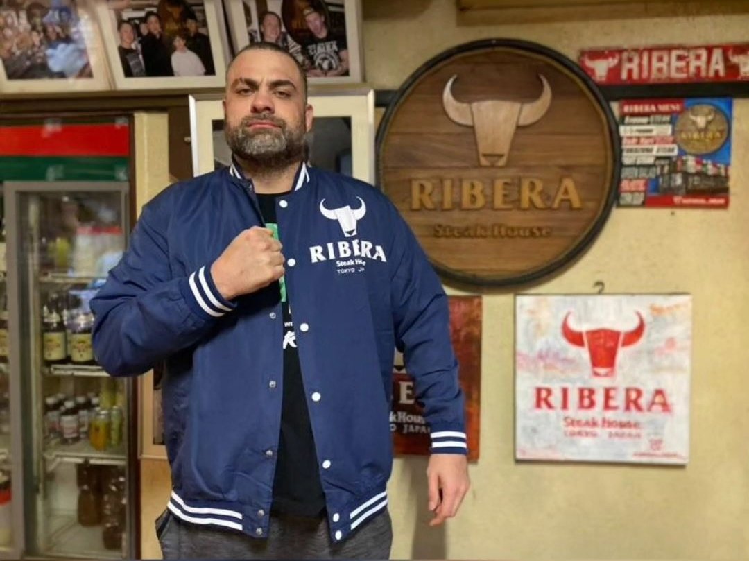 Eddie Kingston got his Ribera jacket.