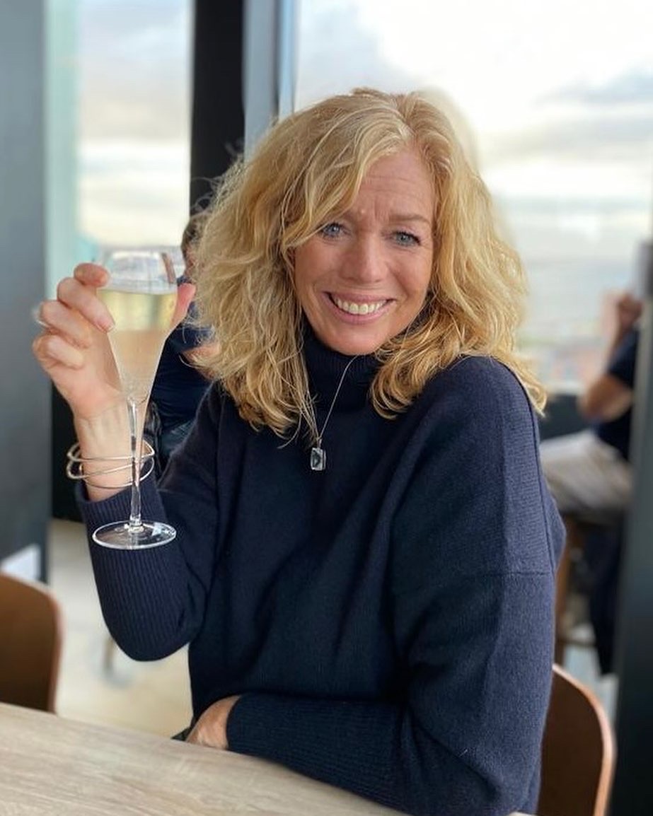 SaraBarrie's tweet photo. #ThoughtsforThursday As I sign off or the summer, just sharing my appreciation for the creativity of the #coachees I work with; the connection & co-creation with my #clients & the incredible people in my #network
Here's to being rested, recuperated and ready to go again. https://t.co/pujDEsoHqf