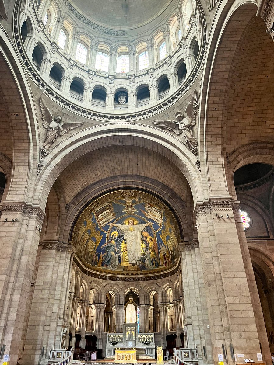 RosesxHermes's tweet photo. La beauté des églises de France je m’en lasserais jamais https://t.co/33aiowsNWS