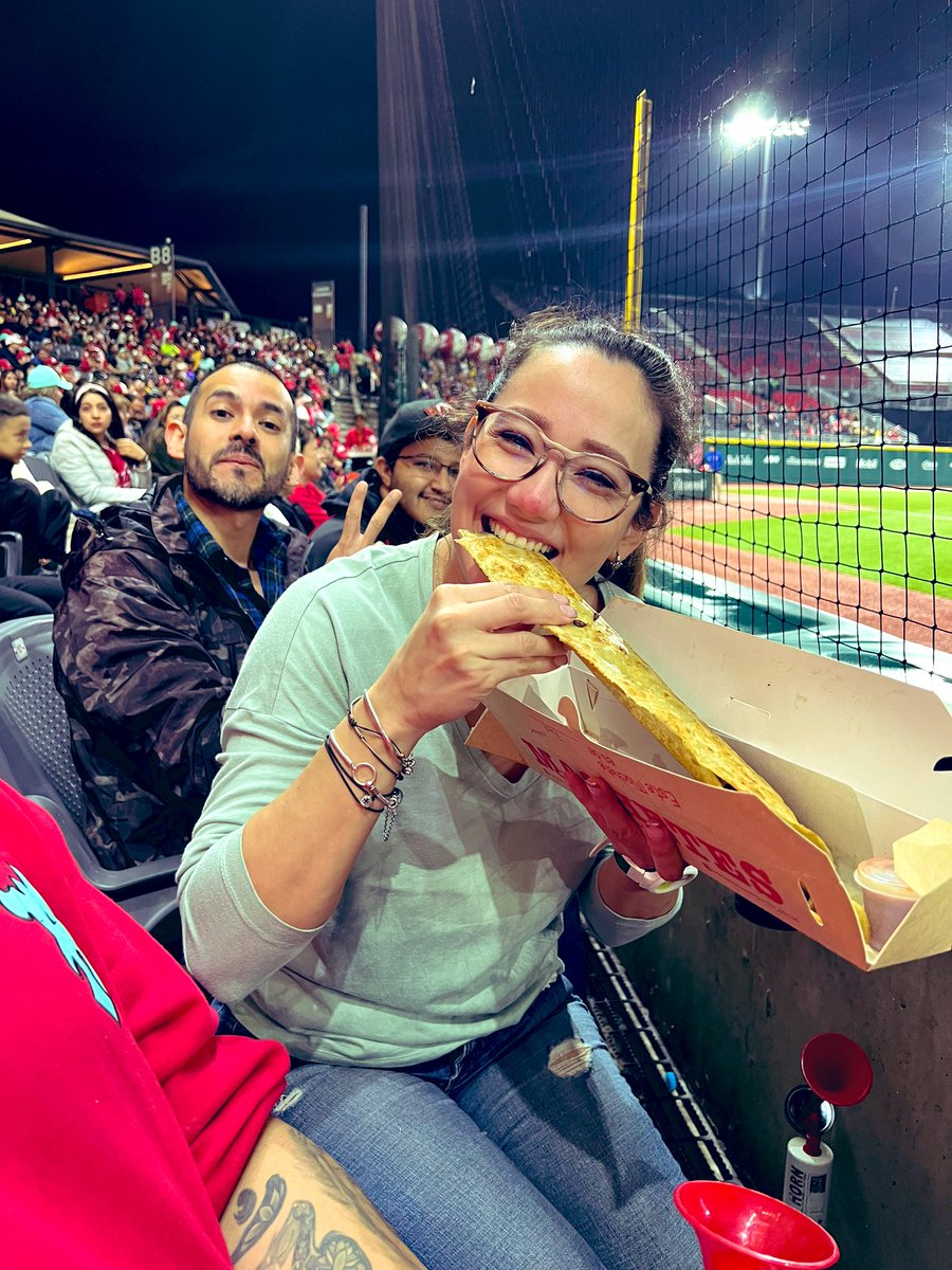 fanypinacho's tweet photo. En esta cuenta amamos ir al @HarpEstadio a ver a mis @DiablosRojosMX y comer deli… https://t.co/mbvFLIyC7F
