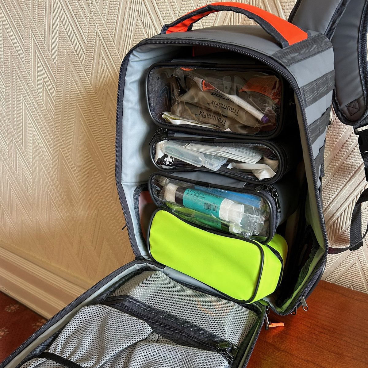 OHProducts's tweet photo. Our Incident Command Backpacks are a hit with @LancashireFRS for their first aid response kits! 💉

Thanks to @Lancs_FireCFO for sharing these awesome photos of how the bags are packed and loaded! 

#OHProducts #FirstAidResponse https://t.co/x5slTZwmJw