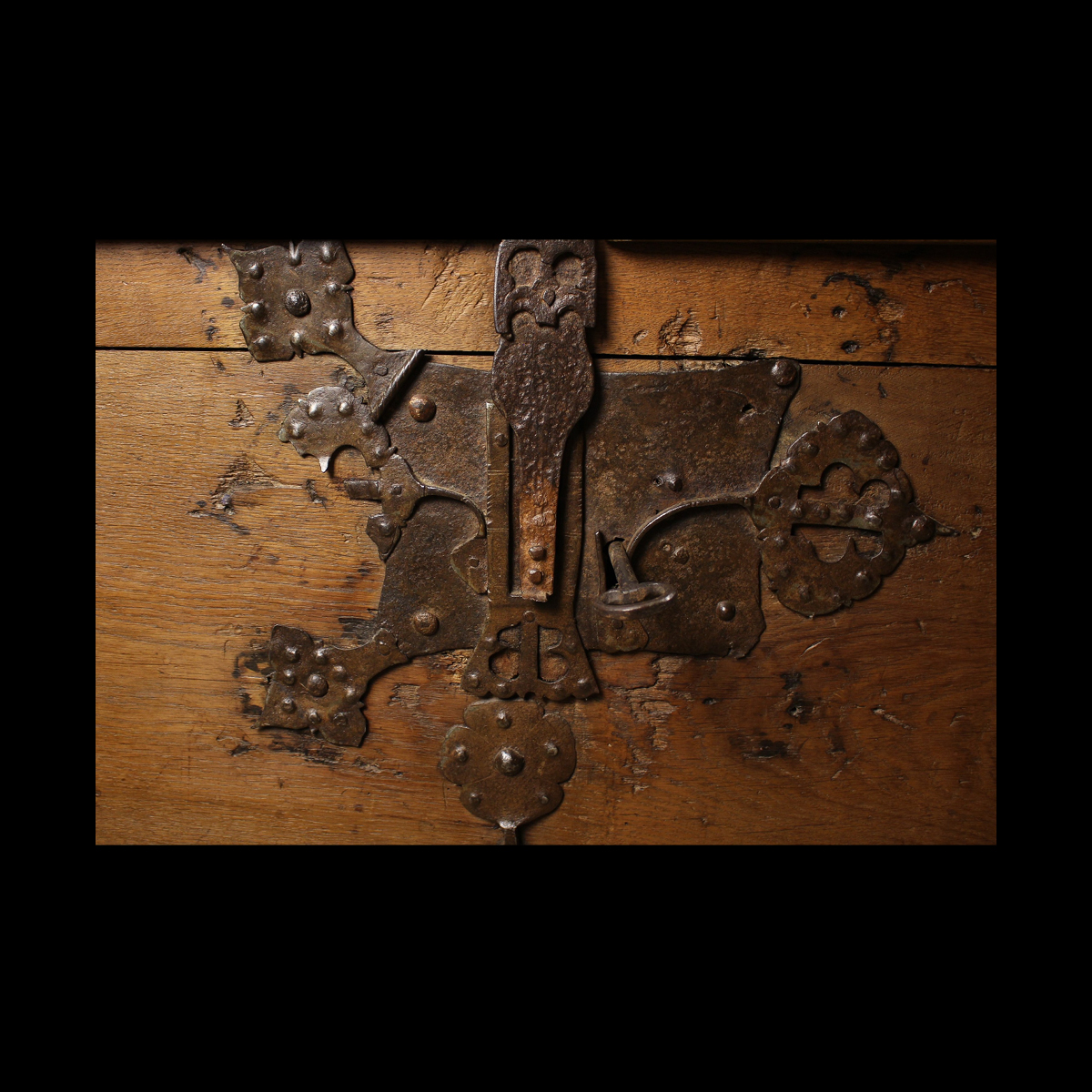 WilkinsonsAuct's tweet photo. The next Period Oak Sale is currently set for the end of November. #auction #onlineauction #auctionhouse #auctioneer #vintage #auctioneers #bid #antiques #antique #auctionswork #collection #sale #finefurniture #furniture #decorativeeffects #effects #ukauctionhouse https://t.co/K9o6GqPDYY
