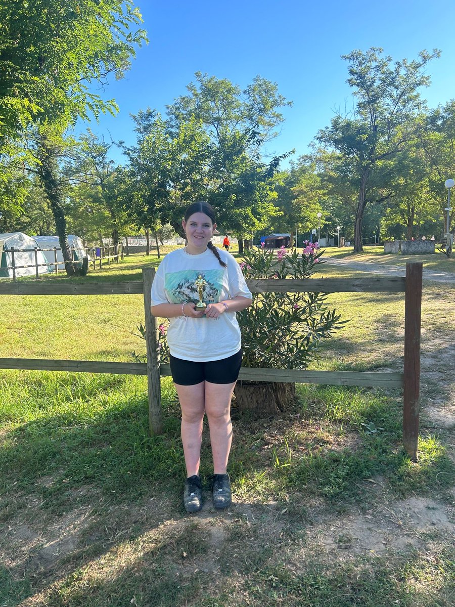 sherburnhigh's tweet photo. Maisie - Official camp hairdresser #FrenchPlaits #Sherbie #Ardeche23 https://t.co/ikmnwkKQx3