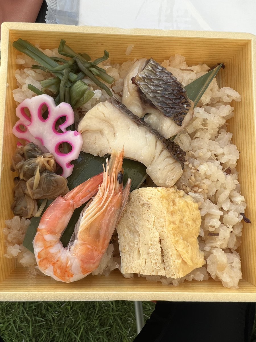mc_ochibi's tweet photo. 昨日は柏崎市の花火大会でした。
次は長岡の花火です。
#MIC_LLC #MIC合同会社 #突然の業者感 #音響屋 #夏 #繁忙期 https://t.co/8clUp4RbrK