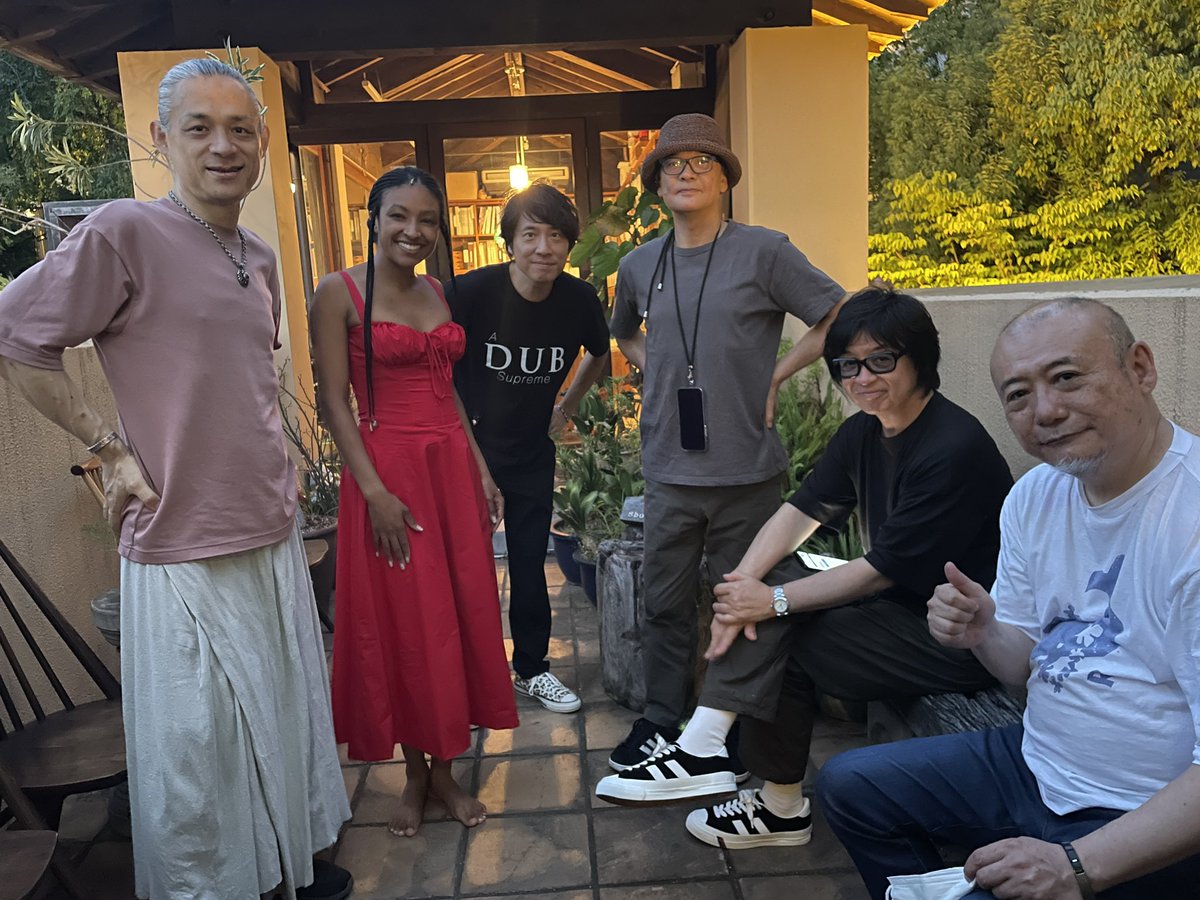 tokujazz's tweet photo. 7/25 @music_neonera
日本屈指のミュージシャン達との共演。
そのプレイから歴史が聞こえてくる本当の意味で音楽を知ってる人たち。
最高に幸せな時間でした。
情報公開して半日でソールドアウト、50人ものキャンセル待ちの方がいる状況での公演でした🙏
再演をお楽しみに🎵
#musicishome https://t.co/bM58zUCOOh
