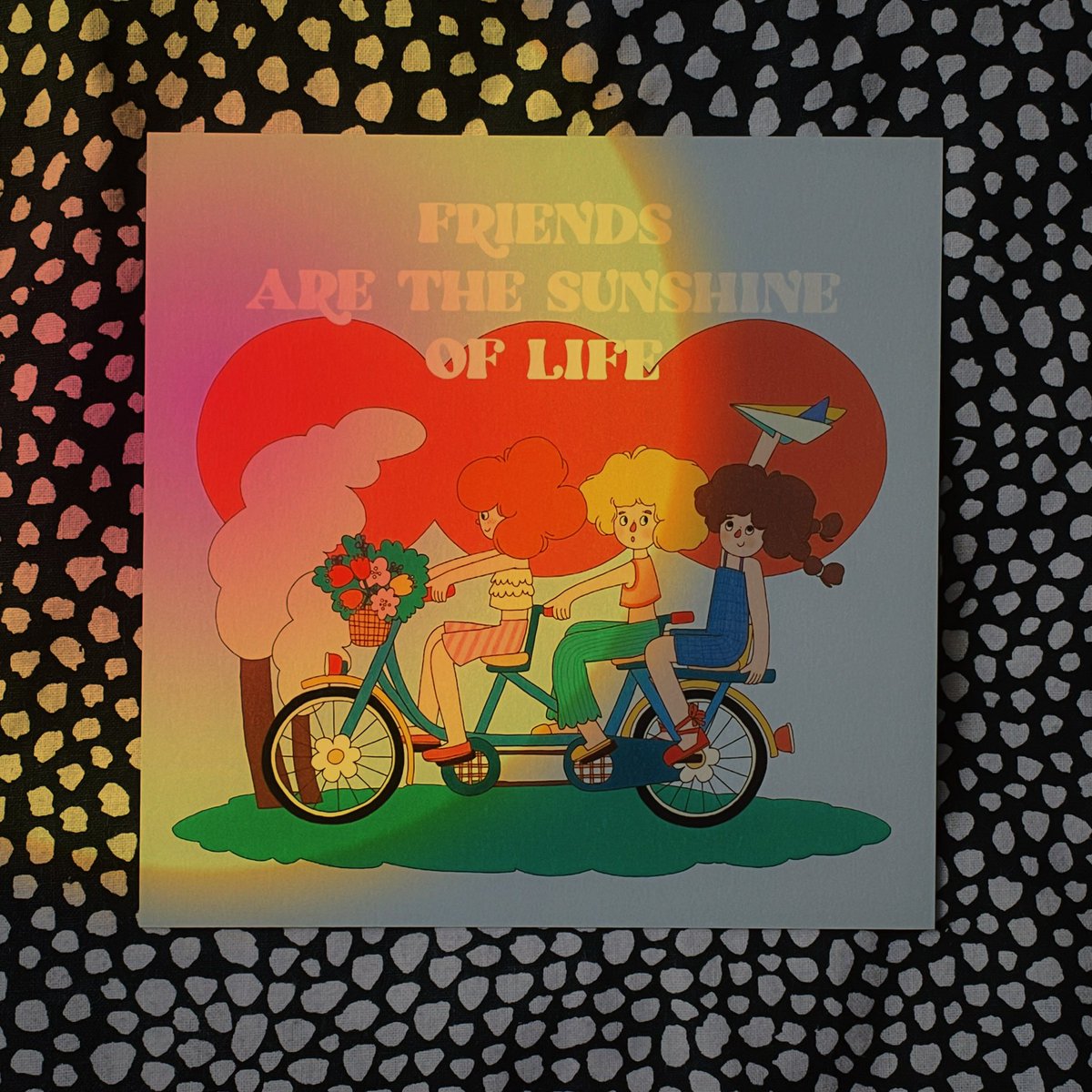 โปสการ์ดชิลๆ ของน้องเฮเซลและเพื่อนๆในวันพักผ่อน 🌈⛅️
🤩ขนาด 6x6” : 50บาท/แผ่น
📮ค่าส่ง 20บาท