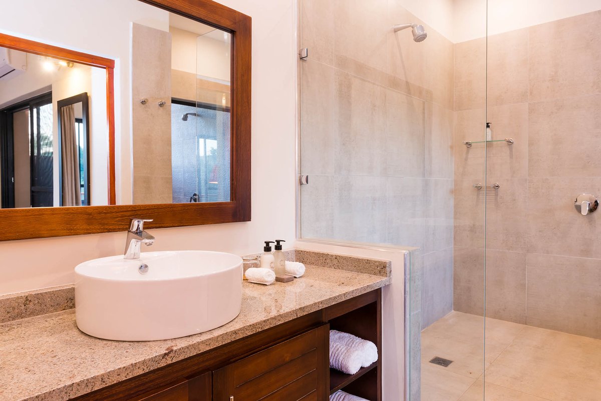 Forgot to pack a few essentials? Don't worry! 

Our thoughtfully designed rooms come complete with exquisite Baobab amenities, ensuring your every comfort and convenience. Experience the luxury of being well taken care of during your stay with us.