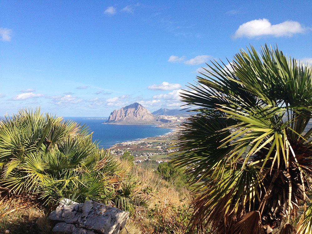 Scuolazzurri1's tweet photo. MERAVIGLIOSI PANORAMI STRADALI _MARVELOUS ROAD LANDSCAPES: GOLFO BONAGIA, SICILIA 🇮🇹 https://t.co/qfzvTv3Udj
.
.
#golfobonagia #sicily #landscapes #summer2023 #beach #sun #sand #italianbeach #italy #italianstyle #amazingplaces #beautiful #turism #scuolazzurri #picoftheday https://t.co/Kd7BMeUgQE
