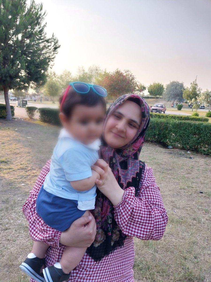 Birçok ek gıdaya alerjisi olan, neredeyse sadece anne sütü ile beslenebilen 9 aylık Murat bebek, annesi Ayşe Karaduran ile birlikte 15 gündür Edirne Cezaevi’nde tutsak.

<a href="/Canan_Kaftanci/">Canan Kaftancıoğlu</a> 
#Persembe