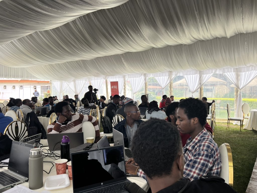 m_k_global's tweet photo. It is a full house here at @Africastalking #Payment #Hackathon #Devs #WeloveNerds #BuildwithAT https://t.co/MwyCfI9X7c