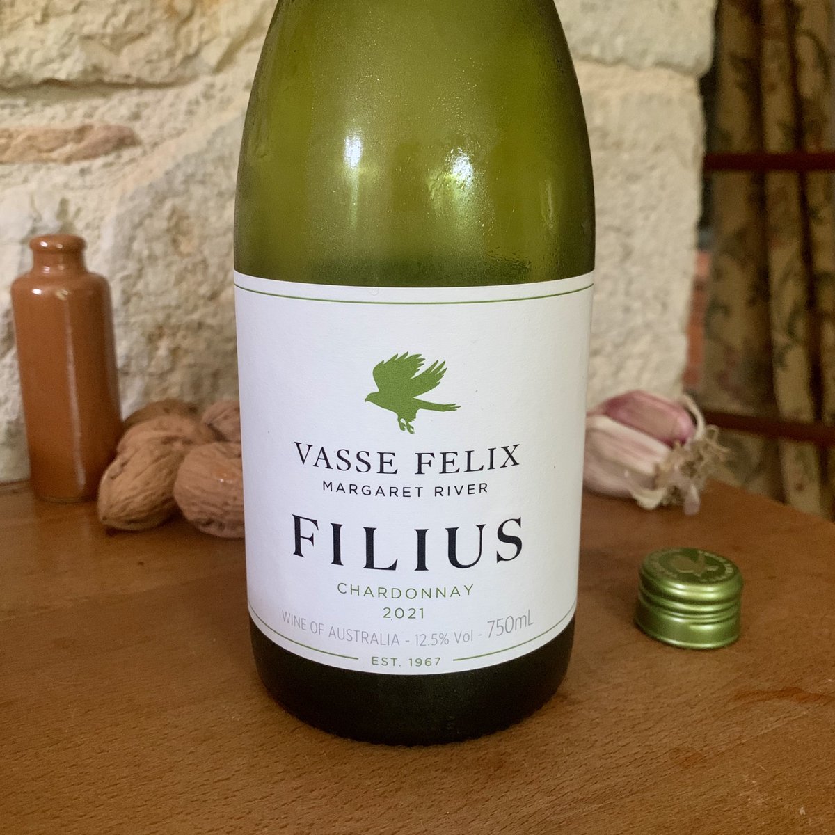 The rewards of a cool, wet year in Margaret River – svelte, balanced, bright-eyed Filius Chardonnay @vassefelix. New #wineoftheweek  joannasimon.com/post/wine-of-t… #Chardonnay #MargaretRiver #aussiewine