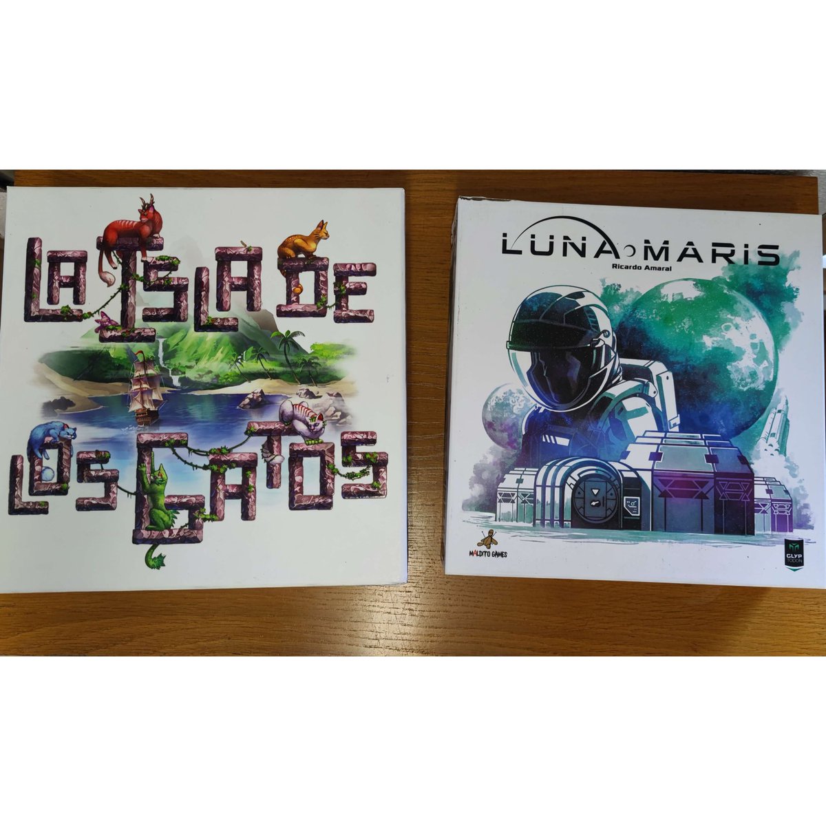 AlterParadox's tweet photo. @MalditoGamesES nos trae todos estos juegos y premios para #umbras2023 
Podréis disfrutar de ellos en las jornadas y ¡No os perdáis el Torneo de #riftforce ! 

#pamplona  #huarte    #ocioalternativo  #jornadasdejuegos  #laisladelosgatos #lunamaris #oricalco #everdell https://t.co/CIJb6aqRvv