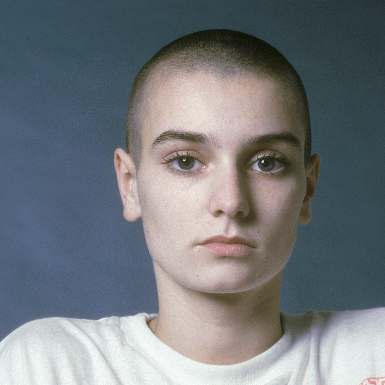Saturday's #TrustTheDocRadio #ShowCloser is between 6 classics by sadly departed #SineadOConnor. Pick 1 of:
#Mandinka
#NothingCompares2U
#TheEmperorsNewClothes
#SuccessHadMadeAFailure...
#YouMadeMeTheThiefOfYourHeart
#Jealousy 
Reply here of via shoutbox