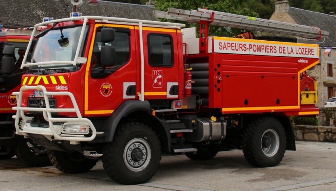 Mediavenir's tweet photo. 🚒🇫🇷 FLASH - Un camion des sapeurs-pompiers a été volé par effraction dans une caserne en Lozère. Le véhicule est immatriculé GG-923-NF, contactez le 17 si vous l’apercevez. (DDSIS) https://t.co/WOya48hid4