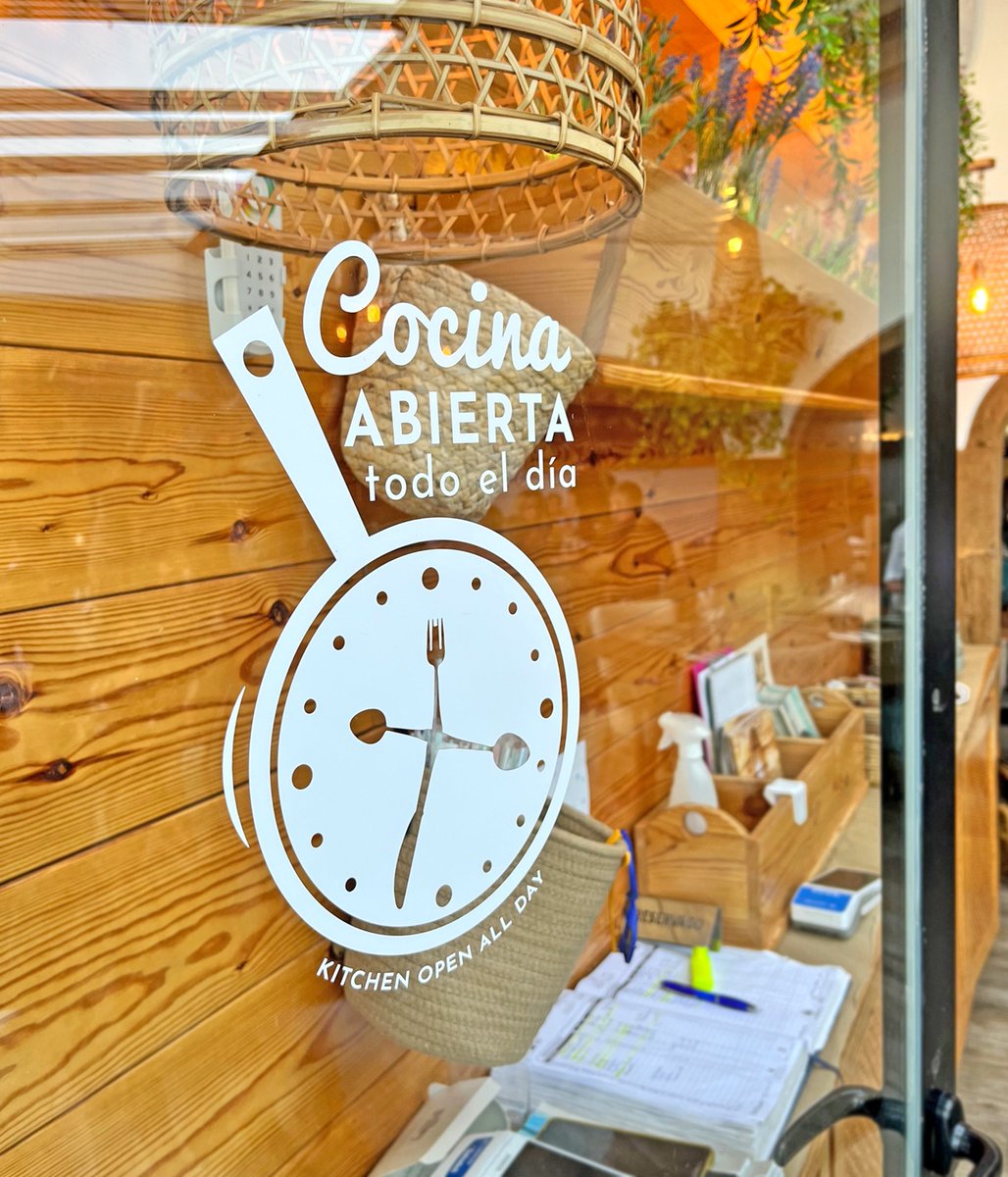 PosidoniaJavea's tweet photo. Sea el día que sea y a la hora que sea, la cocina no cierra!
Aquí estamos de lunes a domingo con los fogones encendidos 🔥👨‍🍳
.
.
.
#restauranteposidonia #cocinaabiertatodoeldia #kitchenopenallday #NonStopFoodService #gastronomiamediterranea #playadelarenaljavea  #grupolafontana https://t.co/OdlWnxU0VR