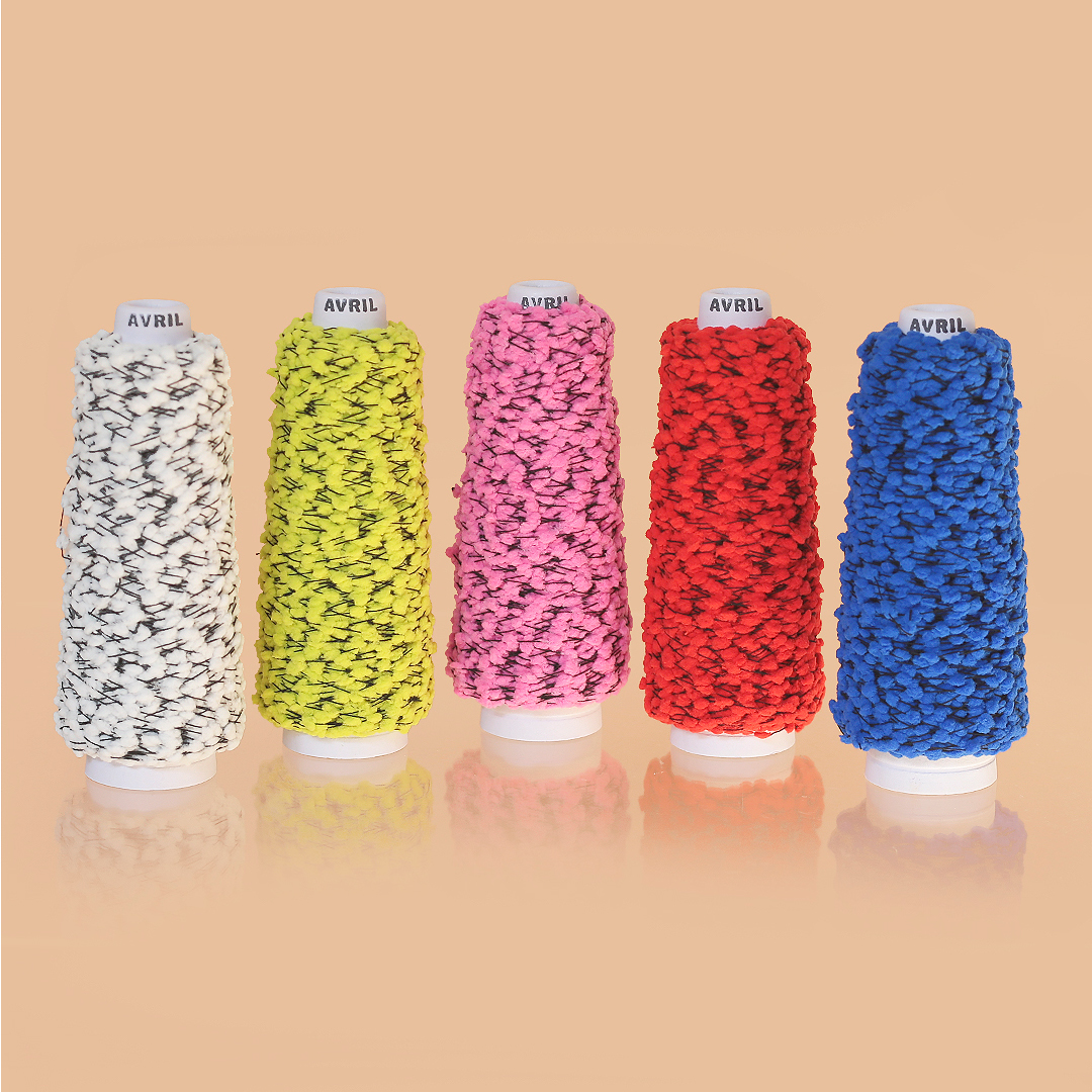 AvrilKyoto's tweet photo. ネオンポンポン/ NEON POMPON  

 黒いナイロン芯糸に、ビビットカラーのモールが数珠のように並んだ糸。編み、織り、どちらに使ってもモールの存在感のある雰囲気に仕上がりますよ。   

#avrilyarn #weavingart #knitpicks #yarnlife #handmadeknit #knitshop #knitkit #糸 #手作り雑貨 #手芸部 https://t.co/zoC79G4Tps