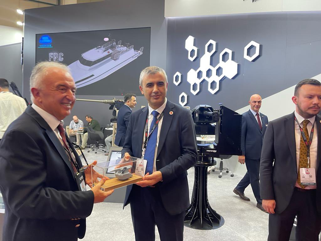 canikarms's tweet image. SSB Başkan Yardımcısı Sn Hüseyin Avşar ve heyetinin #IDEF23 kapsamında #canik #unirobotics ve #unidef  Stant ziyaretleri.