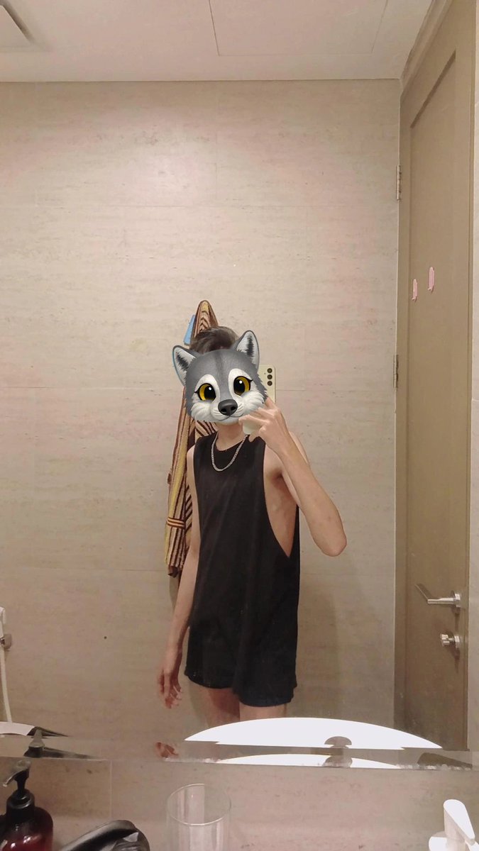 _warganet's tweet image. Hey yow