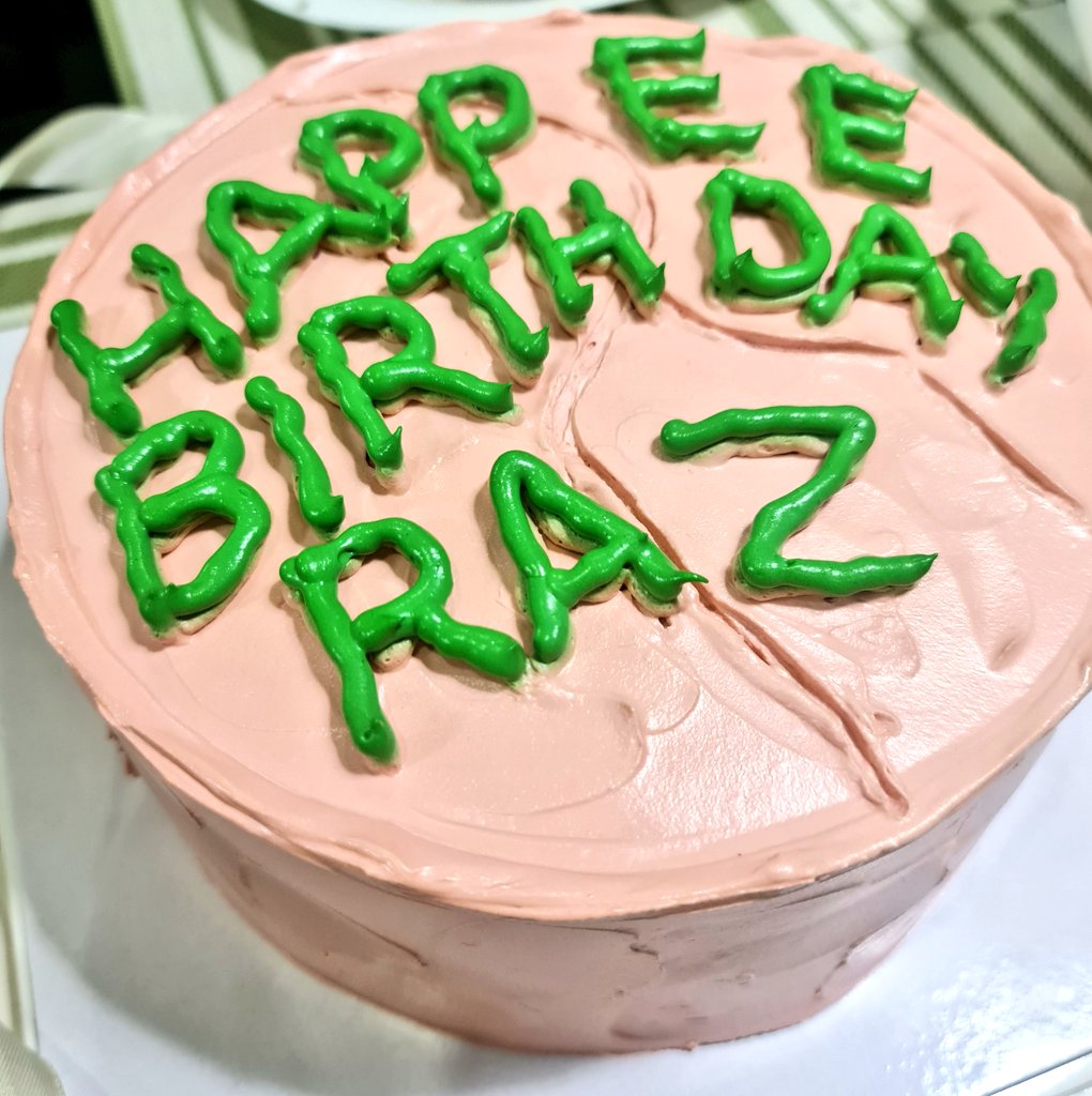 razolskywalker's tweet photo. Made my day 🥹 Thank you to my fellow Hufflepuff 🦡  Love you so much 💛 @cintaposadas https://t.co/lyzpe3AZ37