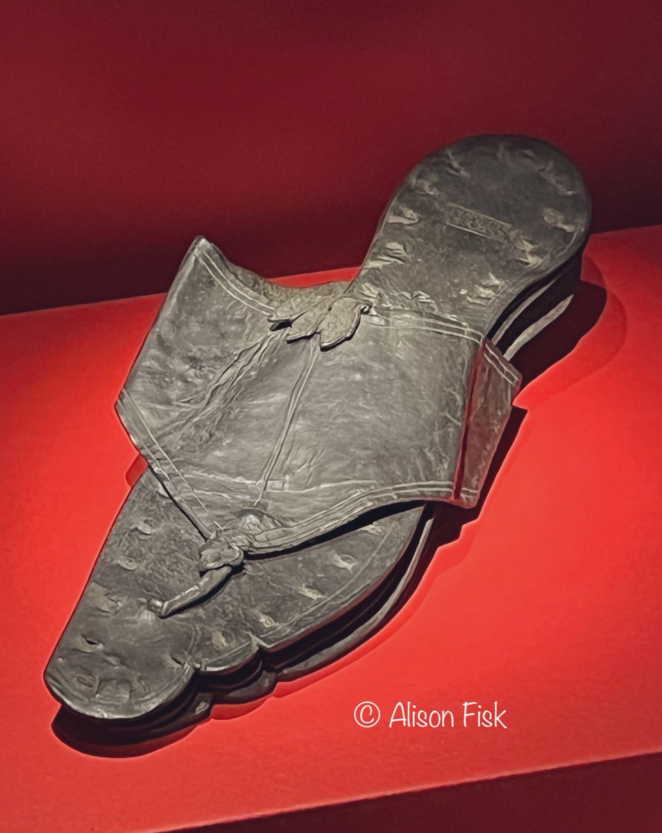 AlisonFisk's tweet photo. French fashion on the Roman frontier. A stylish and expensive lady’s leather thong-sandal made in Gaul (modern France) about 1,900 years ago. From Vindolanda fort in northern ‘Britannia’. Perhaps worn by Sulpicia Lepidina, wife of the fort prefect.

#Archaeology https://t.co/n3Bq2CNcZ5