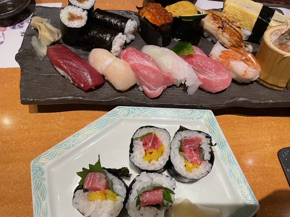 u1jazz's tweet photo. 今日の月むらさん
お寿司🍣めっちゃ美味しかった😆
とうもろこし🌽と鱧の天ぷらも最高🤣 #tsukimuraDining https://t.co/Pm68YqoTuW