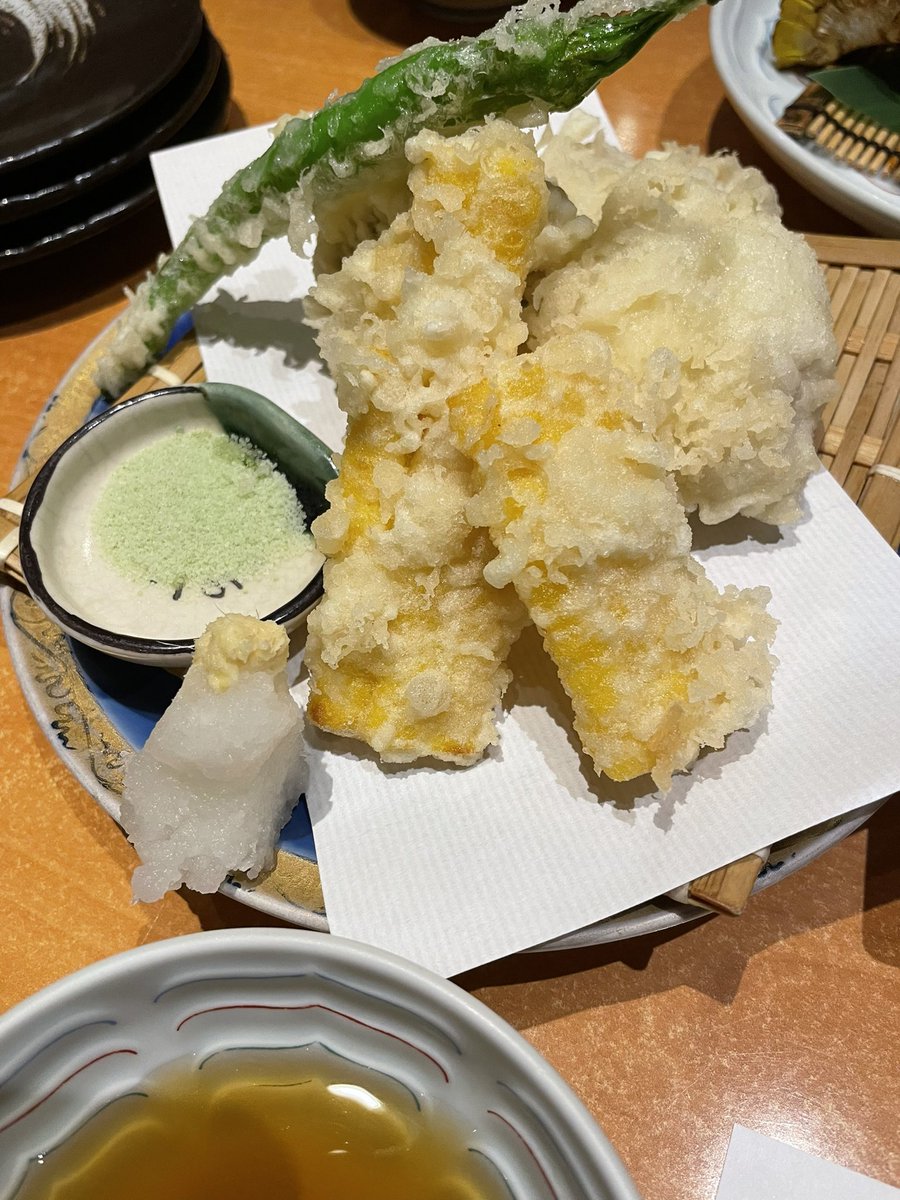 u1jazz's tweet photo. 今日の月むらさん
お寿司🍣めっちゃ美味しかった😆
とうもろこし🌽と鱧の天ぷらも最高🤣 #tsukimuraDining https://t.co/Pm68YqoTuW