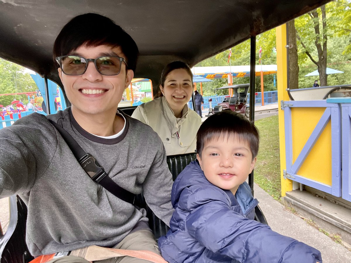 jan_lizardo's tweet photo. It was the best day when we went to Canada’s Wonderland! I loved Snoopy Land and enjoyed the rides there! These train car rides are so fun and enjoyed it with daddy and mommy. Kuya was with Tita Chinchin. I even saw Snoopy that day. I will come back for sure! 💙 - JEVI

#canada https://t.co/ib4KOUb0Bn