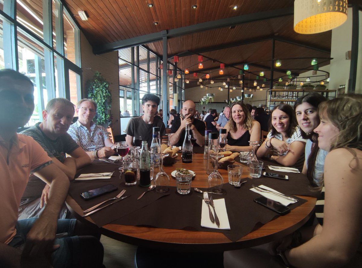 Enjoy the holidays!
Bones vacances! 
🏄🚣🪂🏝️🏖️🍨🍻🌅🌋
What are the emojis that represent your summer plans?