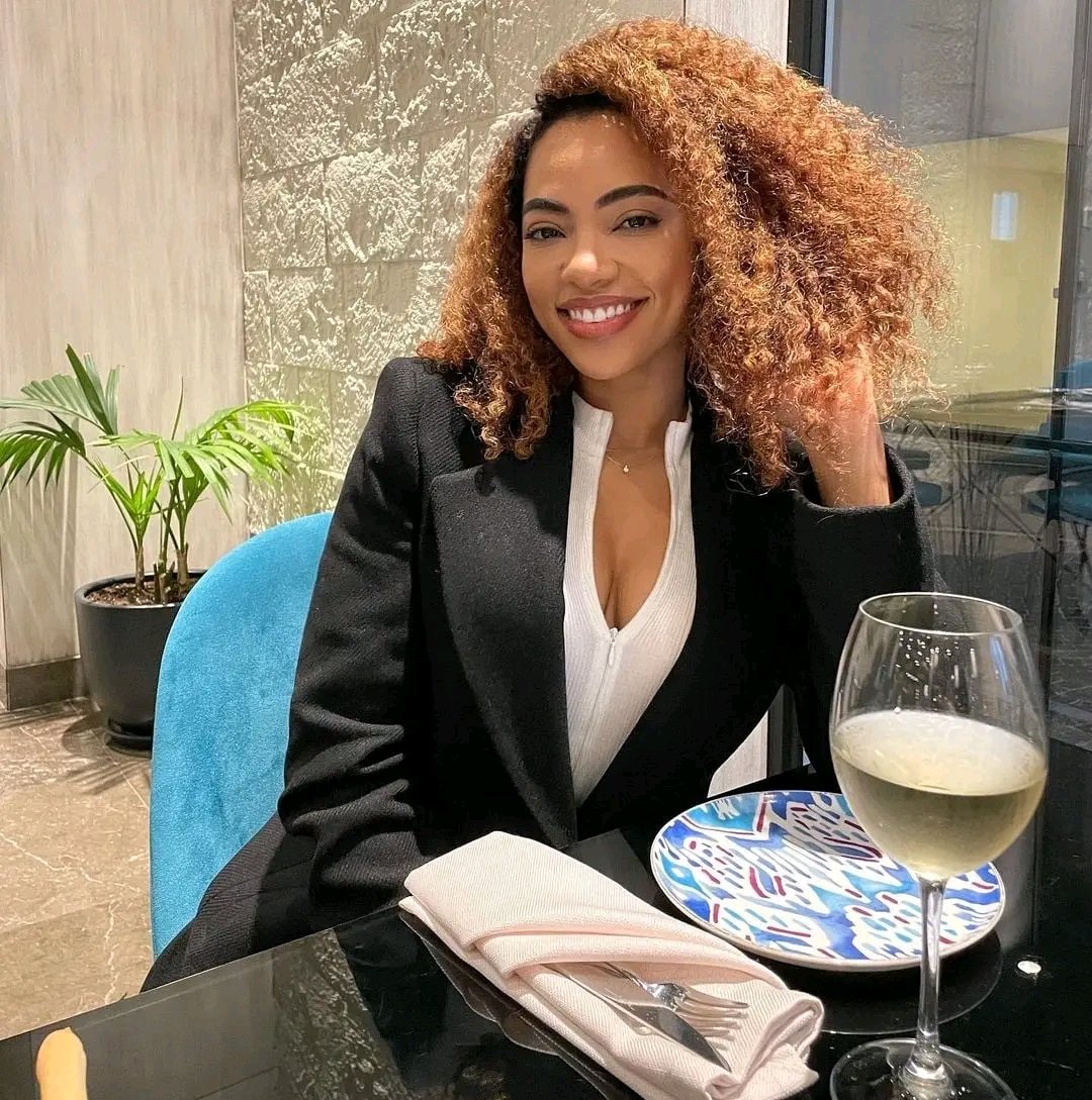 joy_zelda's tweet photo. Retweet if you Believe Amanda Du Pont that Jub Jub raped her https://t.co/Q2iCErAkxX