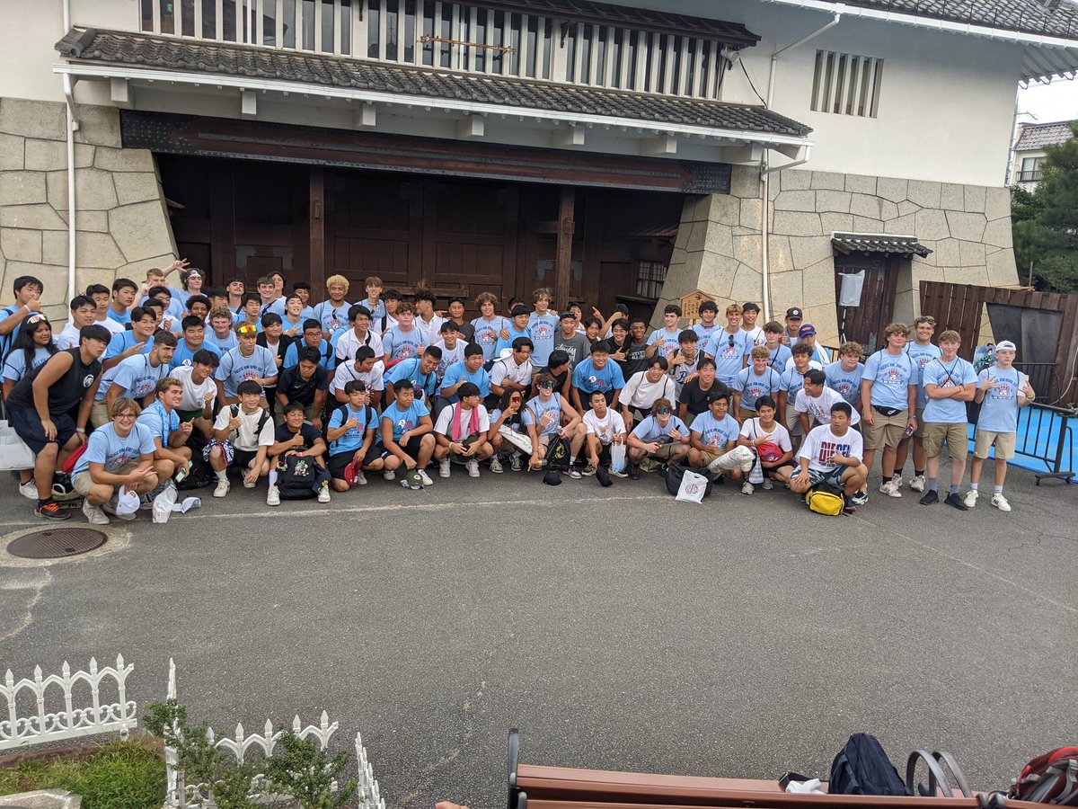 Charlie Hall tweet media