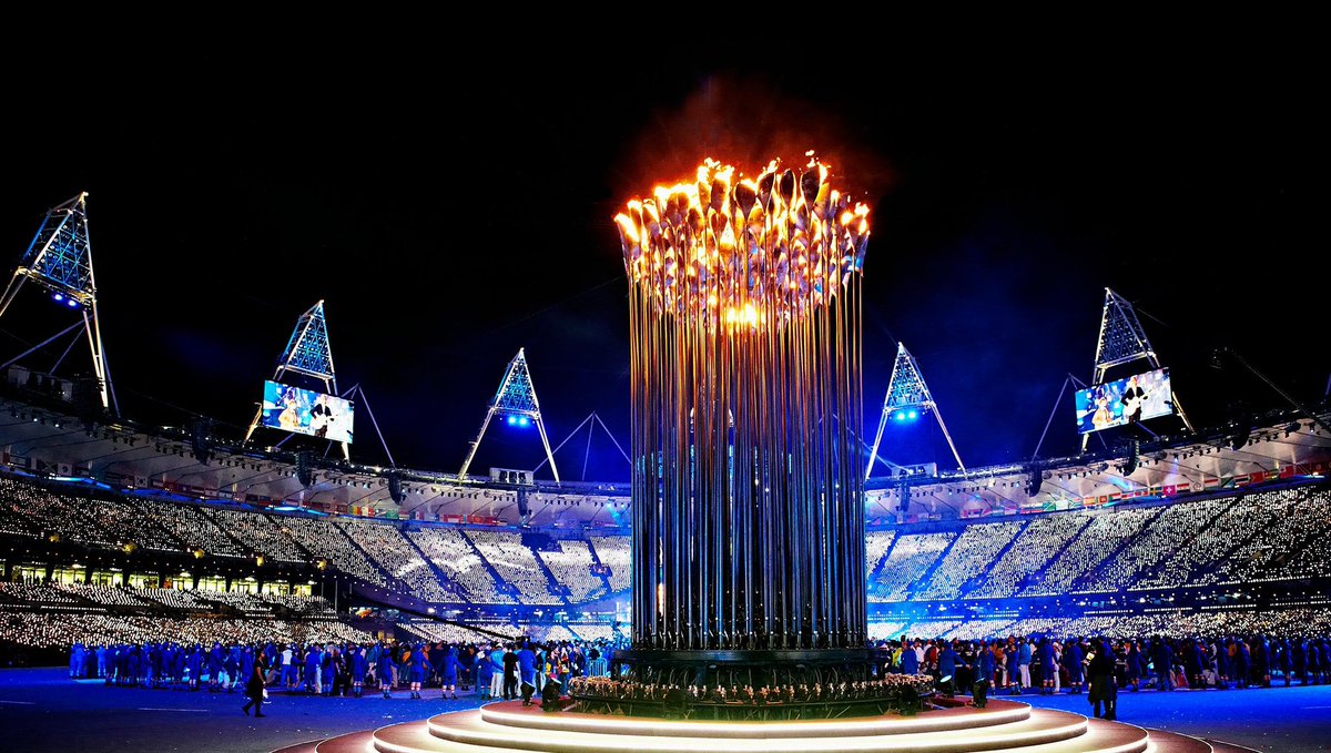 jaseinclee's tweet photo. On this date on 27th July 2012 it was the opening ceremony of the London 2012 Olympics @LondonStadium
I had the pleasure of volunteering at the games, just not in the stadium #gamesmaker #london2012 https://t.co/O5H3jhCEgO