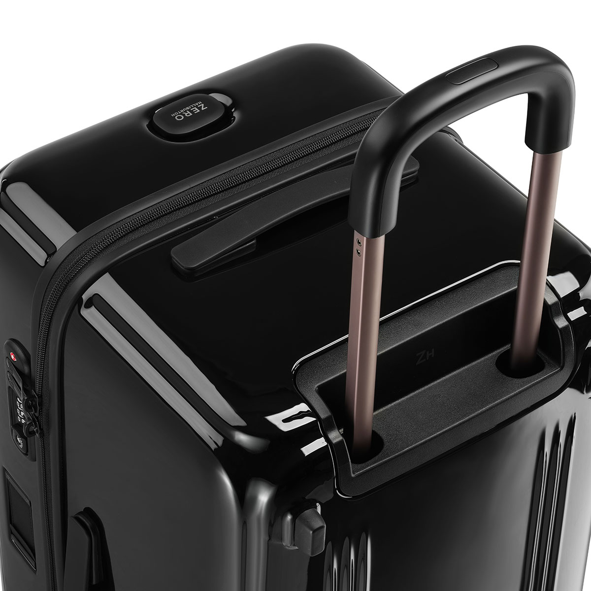 ZeroHalliburton's tweet photo. The ZH Luggage Event
Up to 40% Off Edge Lightweight Travel Collection, Any Size.
Sale ends July 30th.
https://t.co/meIqnNfXlv
#lifeinpursuit
#zerohalliburton
#packing https://t.co/vygiGlQBhP