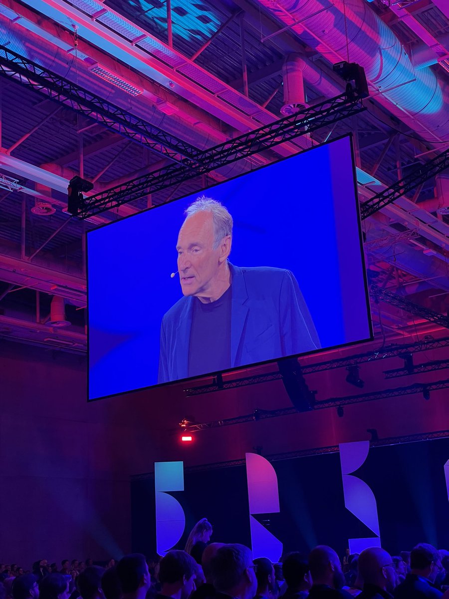 lutzgraetz's tweet photo. At the #WeAreDevs World Congress 2023 in Berlin https://t.co/xyjSa3uu0i
