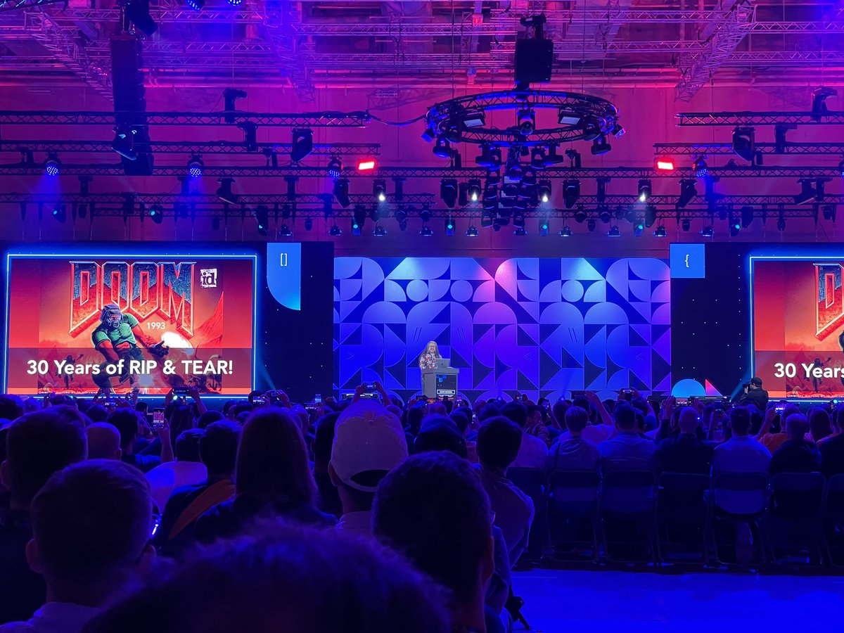 lutzgraetz's tweet photo. At the #WeAreDevs World Congress 2023 in Berlin https://t.co/xyjSa3uu0i