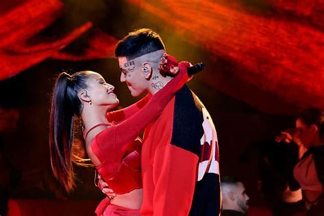 roociiogarciia_'s tweet photo. m la pela raw, sigo creyendo en el amor solo por ellos dos https://t.co/WrIX36cCML